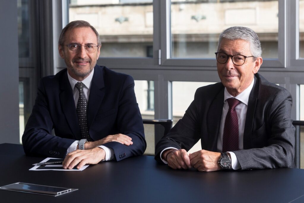 De izquierda a derecha, Emili Coll y Juan Luis Casanova, presidentes de los consejos de administración de Audria y Activa, respectivamente.